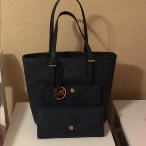 Michael Kors Tote & wallet